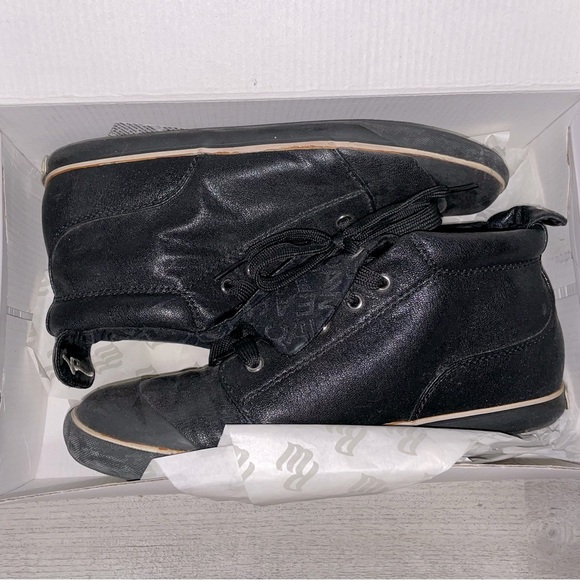 IN BOX Rocawear Vintage Deadstock Y2k fashion sneakers Women’s 9 Size - Picture 1 of 9